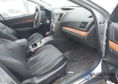 2013 Subaru Outback 2.5I Limited z USA, uszkodzony, nr VIN 4S4BRCPC1D3206458